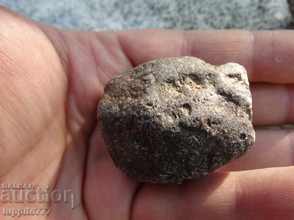 Auction 110 grams of natural corundum Auction 110 grams of natural corundum