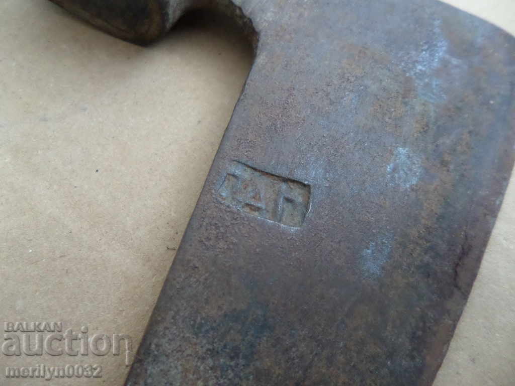 An old ax with a pressed toothed saber hat without a gauze with price 42.00 BGN | € 21.47 An old ax with a pressed toothed saber hat without a gauze with price 42.00 BGN | € 21.47