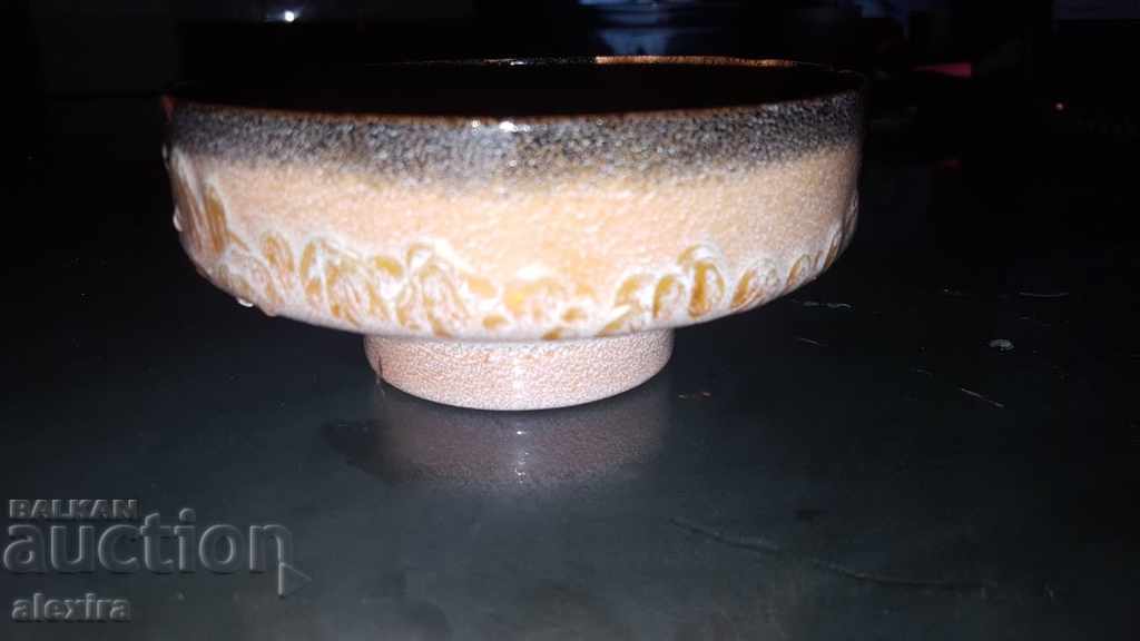 Auction a beautiful copper or bronze ornament bowl Auction a beautiful copper or bronze ornament bowl