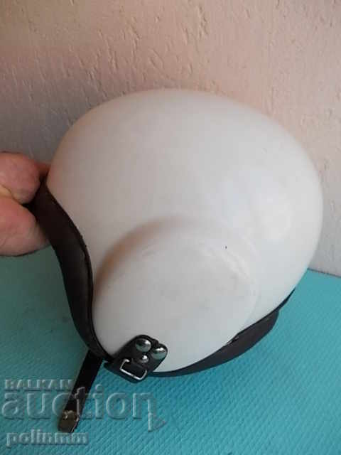 Bulgarian parachute helmet with price 200.00 BGN | € 102.26