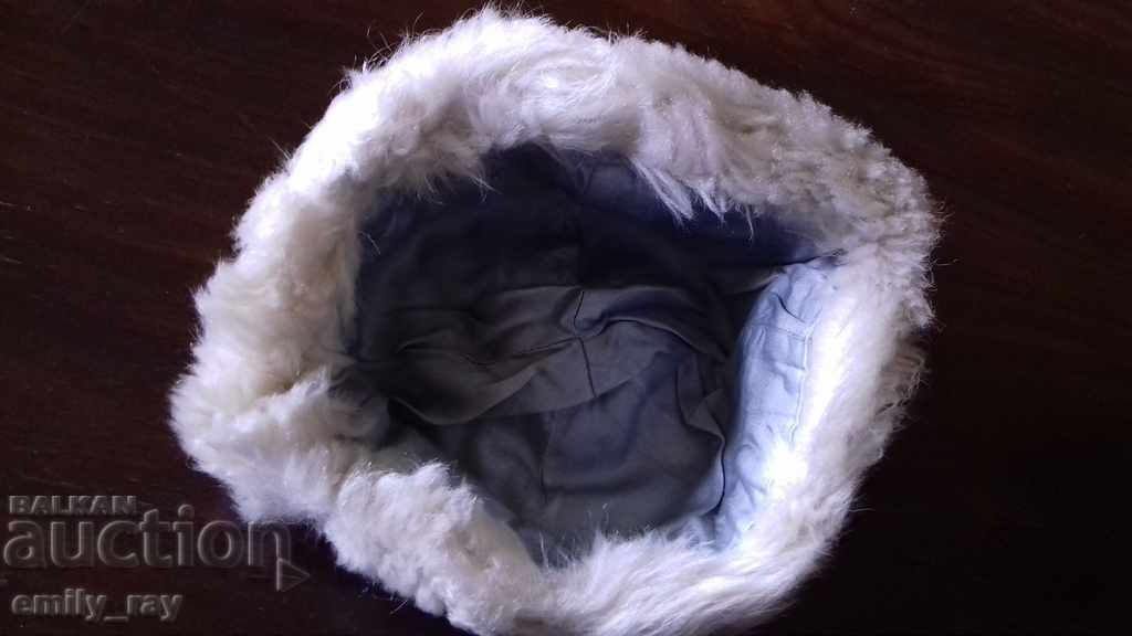 Delivery of Retro leather hat Delivery of Retro leather hat