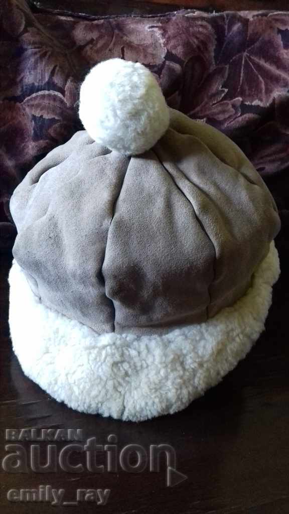 Auction Retro leather hat Auction Retro leather hat