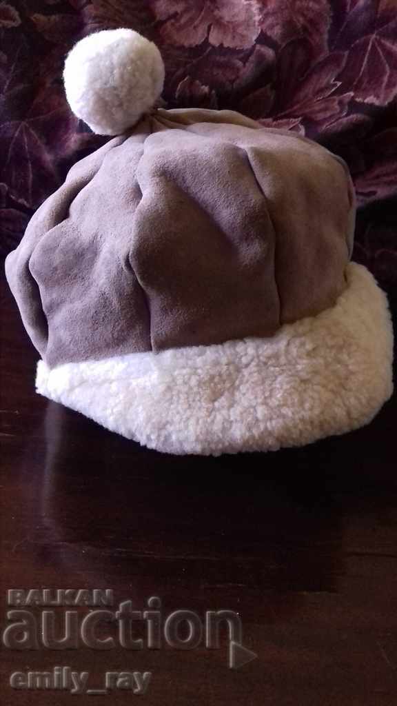 Ρετρό δερμάτινο καπέλο