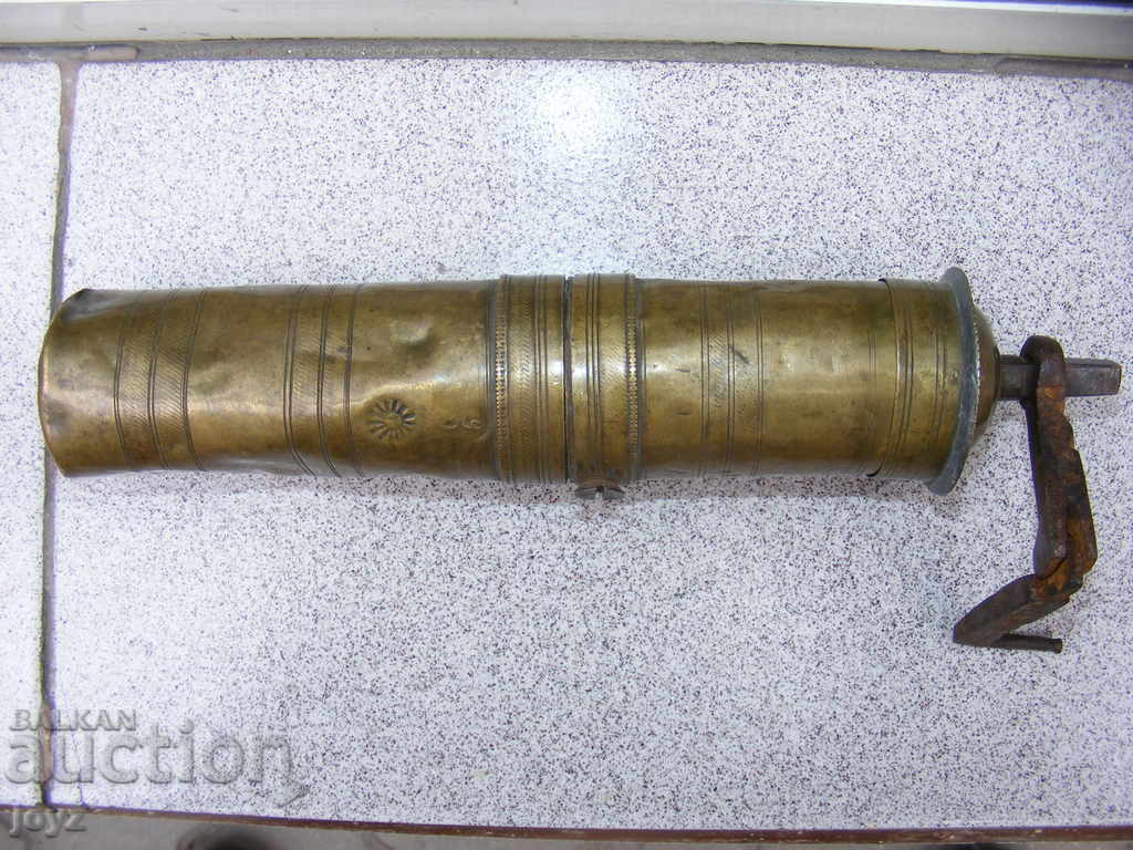 Auction Ancient coffee grinder BGN 30 Auction Ancient coffee grinder BGN 30