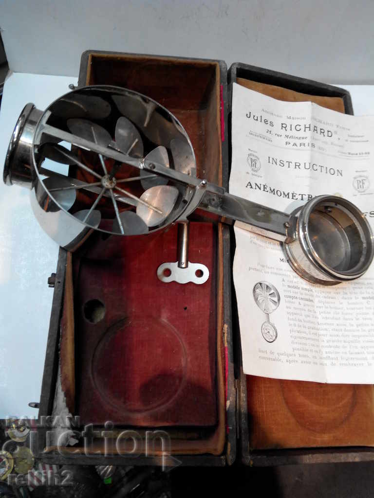 Auction  Old appliance ANEMOMETRES
