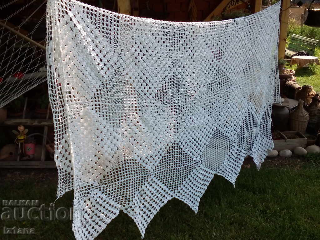 Πλεκτό κάλυμμα κρεβατιού με τιμή 50.00 BGN | € 25.56 Πλεκτό κάλυμμα κρεβατιού με τιμή 50.00 BGN | € 25.56