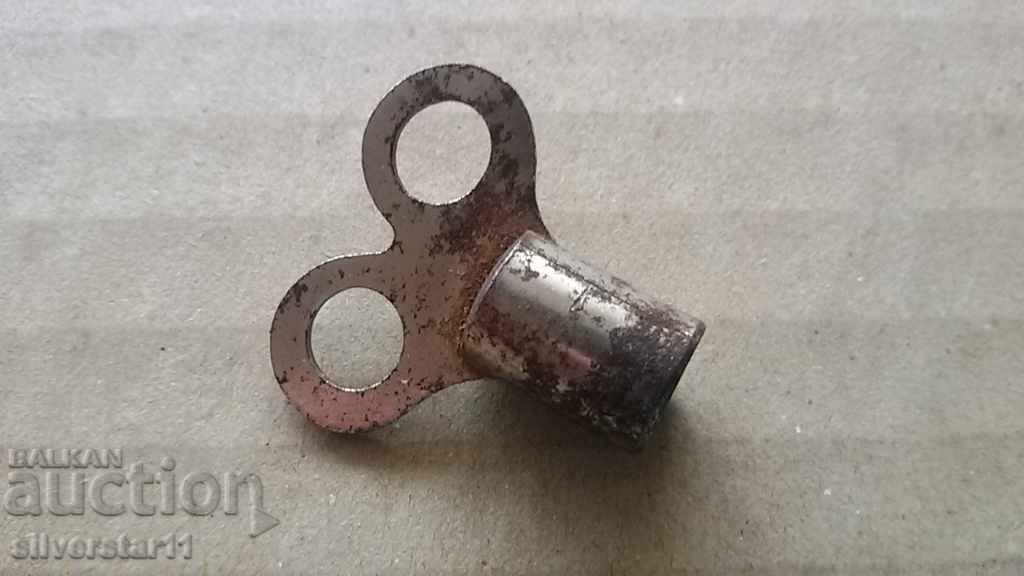 κλειδί για ρολόι με τιμή 10.00 BGN | € 5.11 κλειδί για ρολόι με τιμή 10.00 BGN | € 5.11