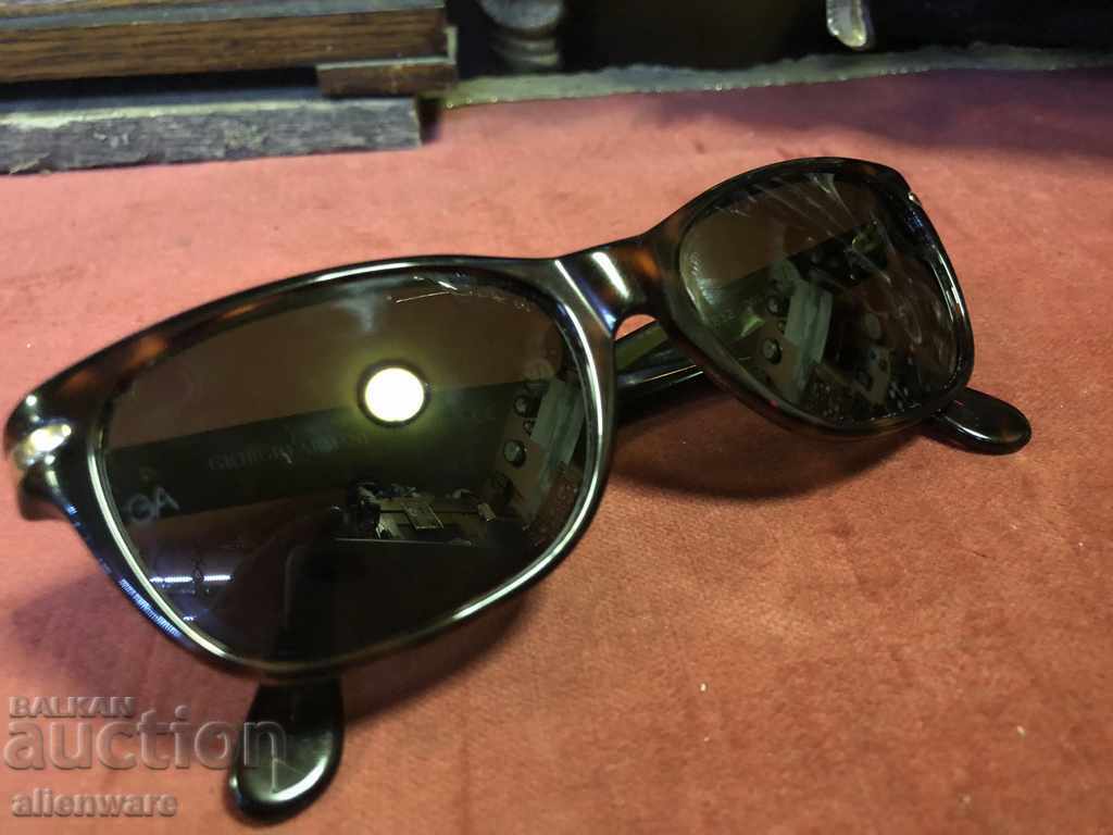 Auction Original vintage sunglasses GEORGIO ARMANI TORTOISE Auction Original vintage sunglasses GEORGIO ARMANI TORTOISE