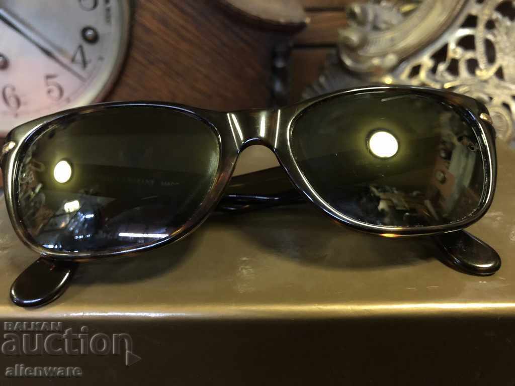 Delivery of Original vintage sunglasses GEORGIO ARMANI TORTOISE Delivery of Original vintage sunglasses GEORGIO ARMANI TORTOISE