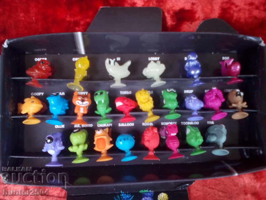 Auction Stikeez Collection The Smurfs and Oscar-Underwater. Auction Stikeez Collection The Smurfs and Oscar-Underwater.