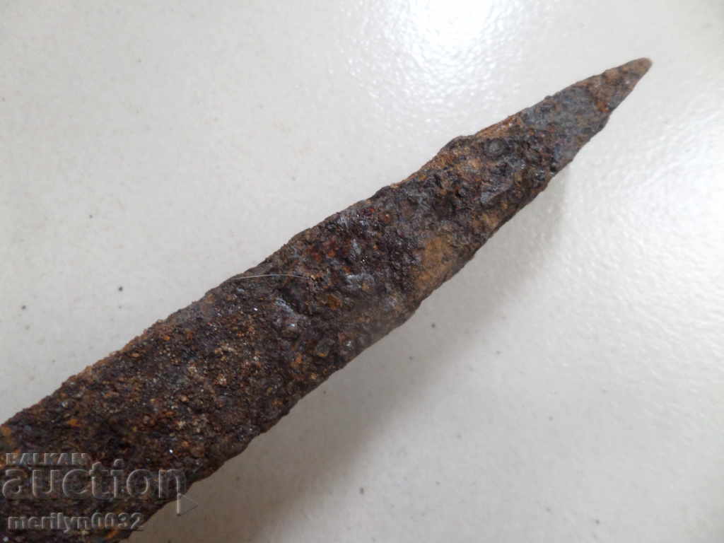 Renaissance wrought iron chopper with price 24.00 BGN | € 12.27