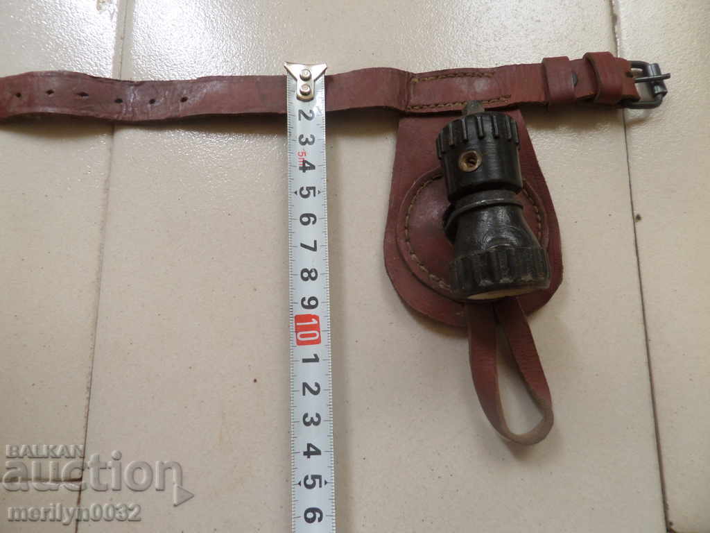 Old spotlight, lantern, flashlight, moving lamp with price 39.00 BGN | € 19.94 Old spotlight, lantern, flashlight, moving lamp with price 39.00 BGN | € 19.94