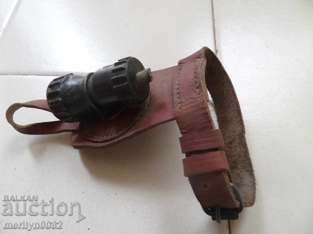 Old spotlight, lantern, flashlight, moving lamp - 5 Old spotlight, lantern, flashlight, moving lamp - 5