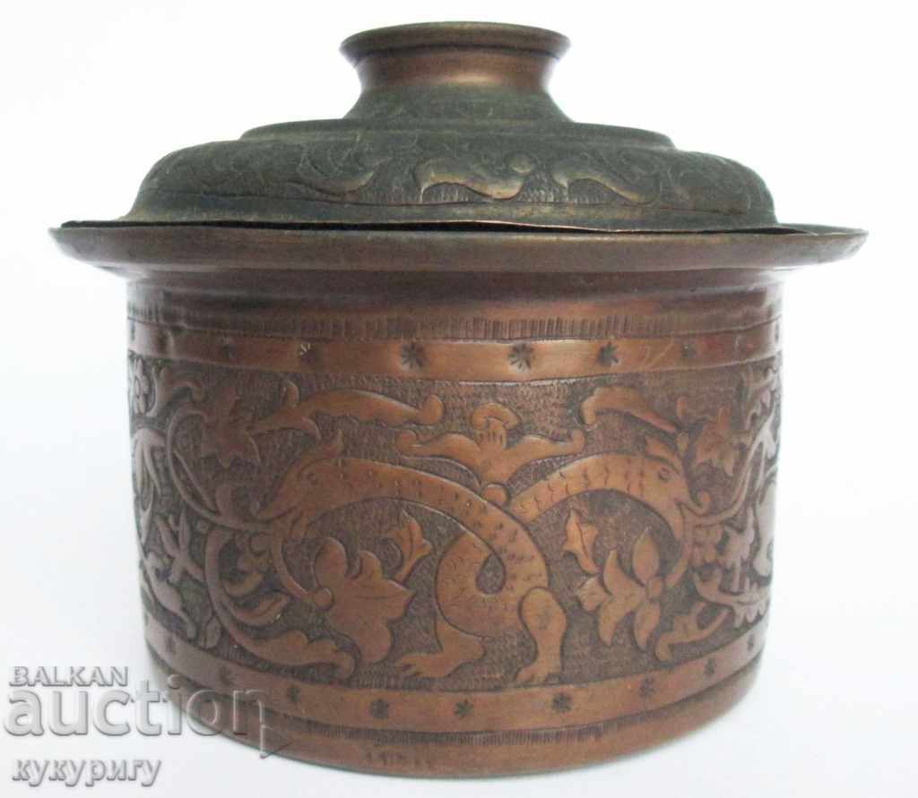 Delivery of Unique old Renaissance forked honey pot bakery