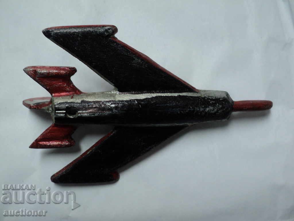 Delivery of METAL STAR AIRPLANE Soldier creativity