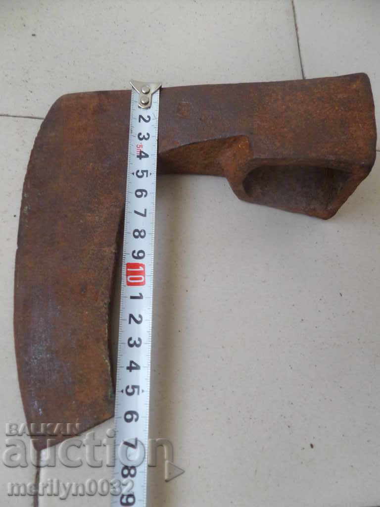 An old ax, a hatchet, a pickup tower - 5