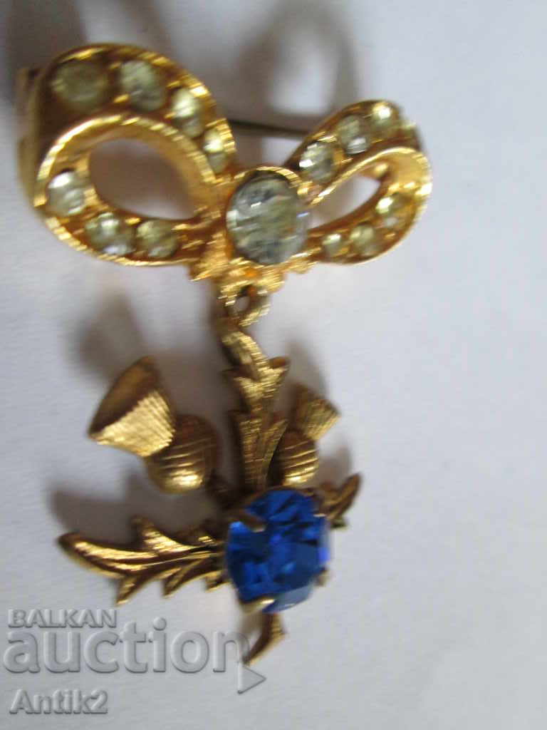 Old Gold plated brooch with crystals with price 28.00 BGN | € 14.32 Old Gold plated brooch with crystals with price 28.00 BGN | € 14.32