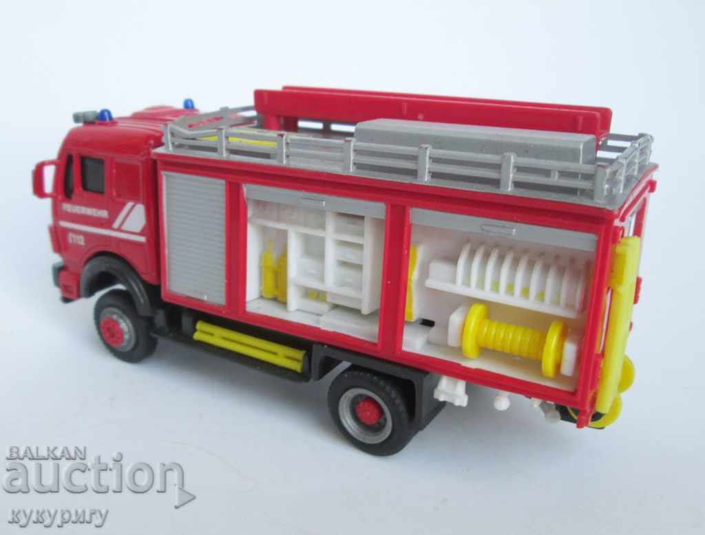Delivery of Plastic Small Model Model Fire Truck Germany