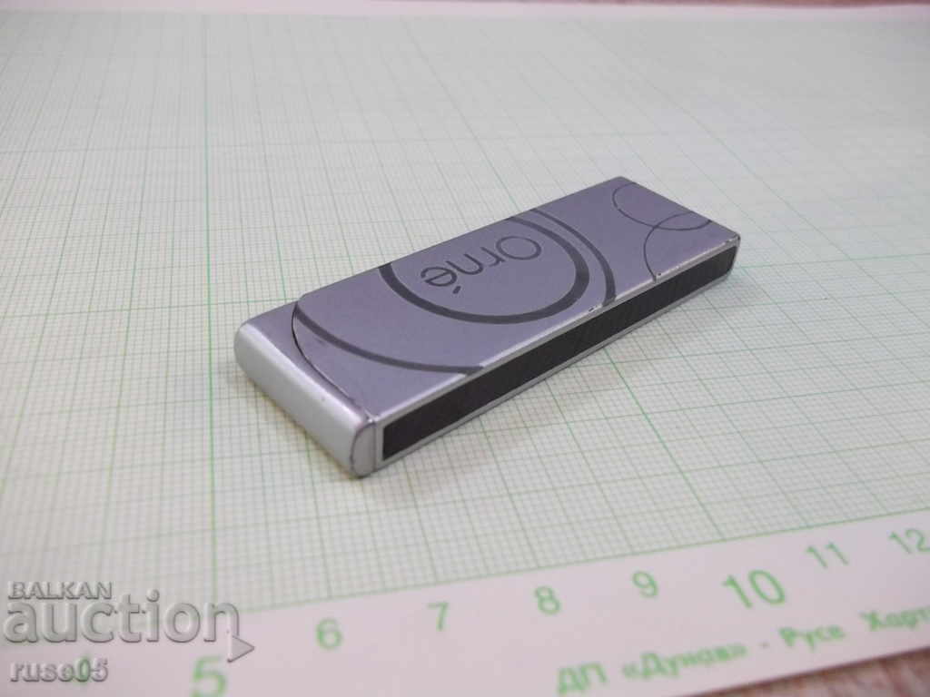 Delivery of Lighter "Omé" gas piezo crystalline with soft flame working