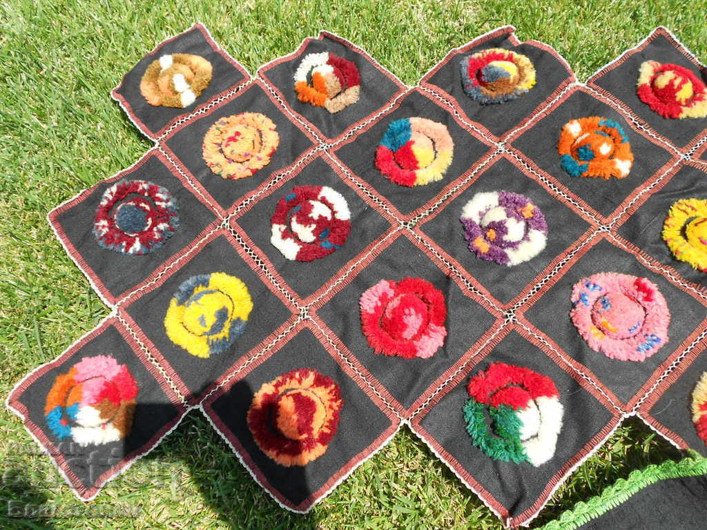 A keepsake with price 40.00 BGN | € 20.45 A keepsake with price 40.00 BGN | € 20.45