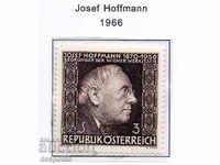 1966. Αυστρία. Josef Hoffmann, αρχιτέκτονας και σχεδιαστής.
