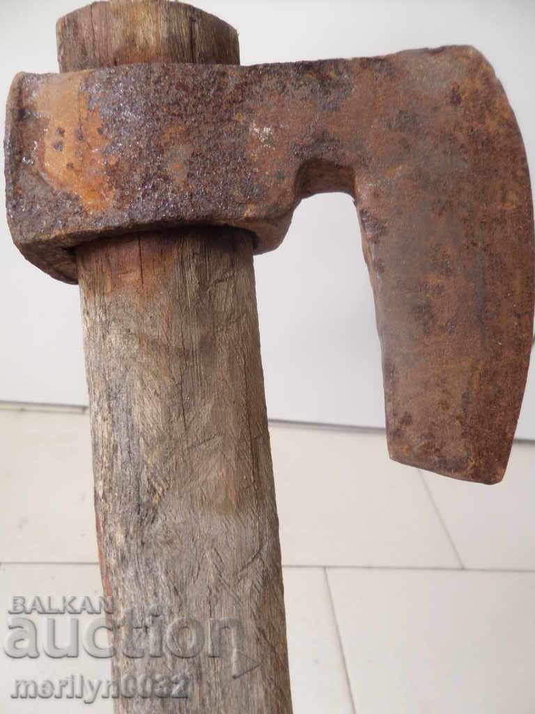 Delivery of Old ax ax tool wrought iron pole