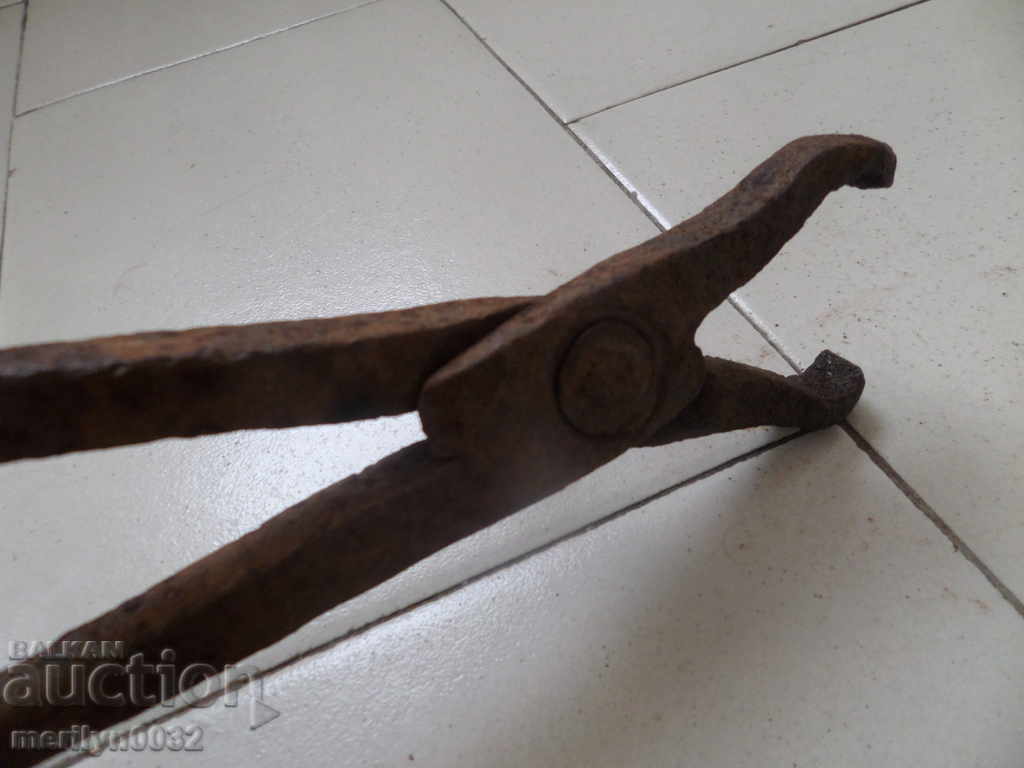 Old forging pliers, wrought iron, tool - 5