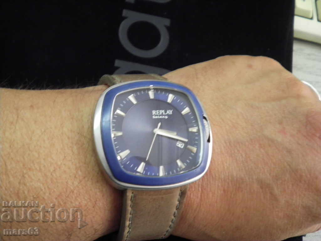 Auction Replay Auction Replay