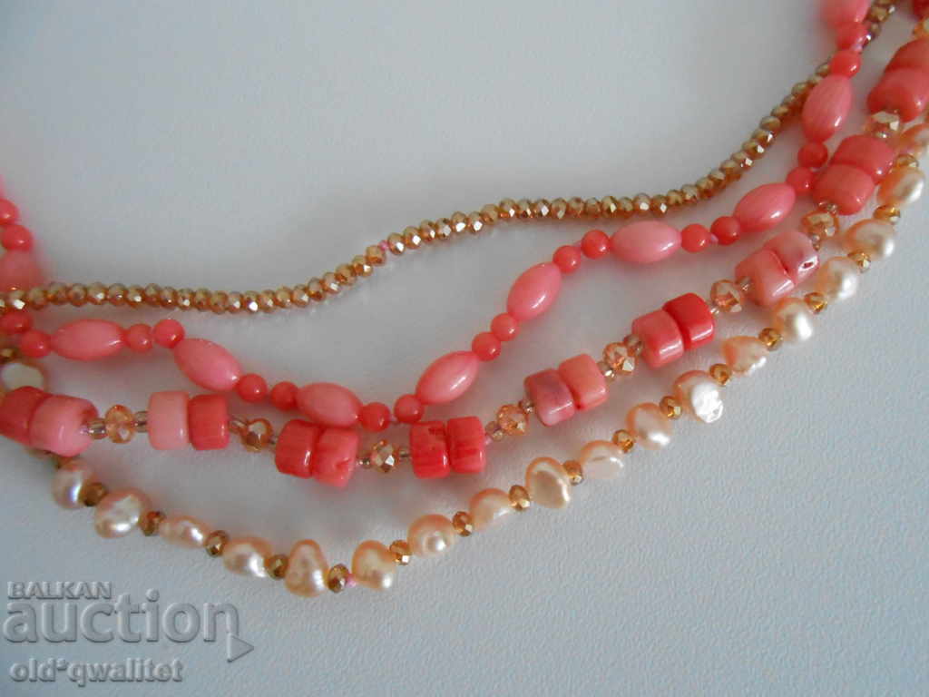 Stil elegant, foarte blând 4 linii colier - roz Coral, Pearl și cu preț 99.00 BGN | € 50.62