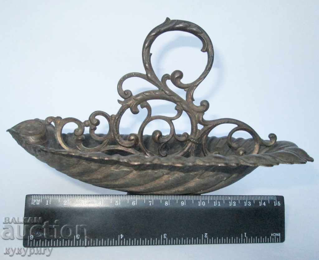 A beautiful antique 19th-century interior - 7 A beautiful antique 19th-century interior - 7