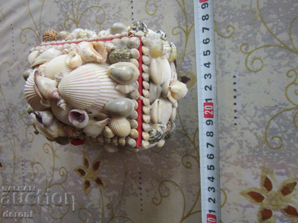 Great shell box for jewelery shells with price 20.00 BGN | € 10.23