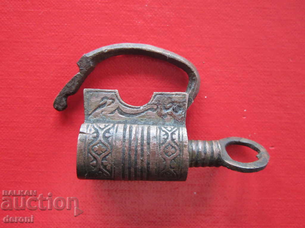 Ottoman padlock padlock with key inscriptions temgra 19th century - 6 Ottoman padlock padlock with key inscriptions temgra 19th century - 6