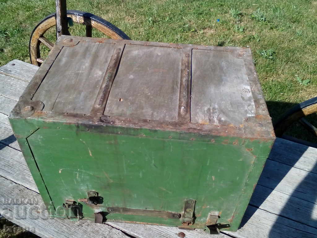 Old chest - 6 Old chest - 6