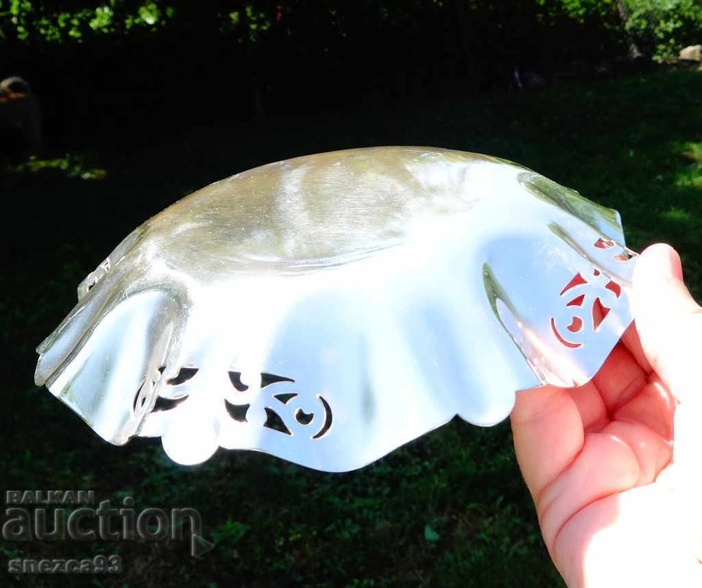 Аукцион Посребрена бронзова фруктиера BSF. Аукцион Посребрена бронзова фруктиера BSF.