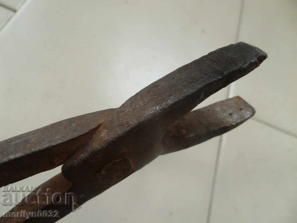 Old forging pliers, wrought iron, tool with price 41.00 BGN | € 20.96 Old forging pliers, wrought iron, tool with price 41.00 BGN | € 20.96