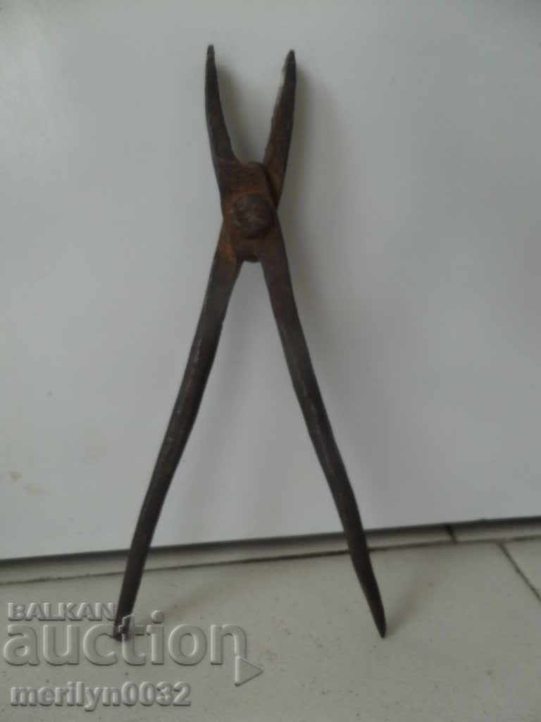 Old forging pliers, wrought iron, tool - 6 Old forging pliers, wrought iron, tool - 6