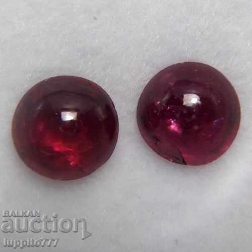 0.69 carat ruby ​​pair 2 pieces of caps