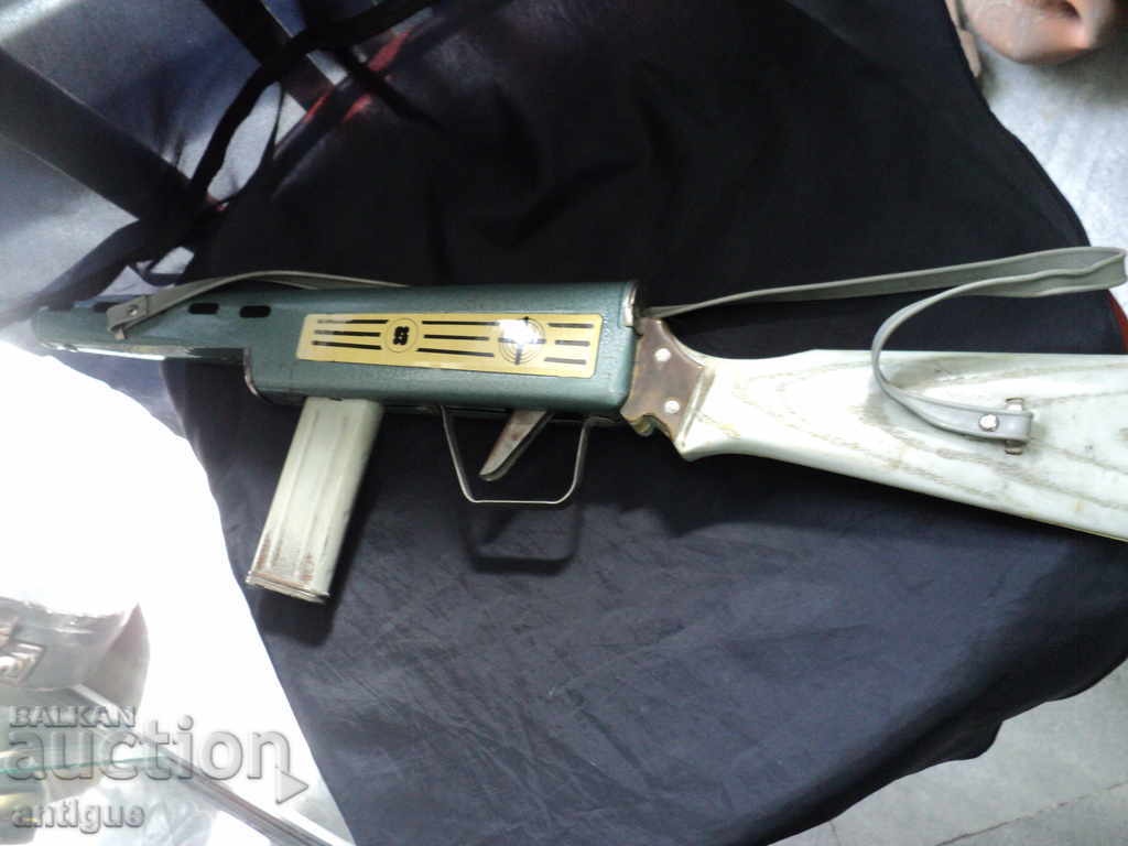 Delivery of CHILD MOTHER AUTOMATIC, SPEAKER-TOBACCO. Delivery of CHILD MOTHER AUTOMATIC, SPEAKER-TOBACCO.