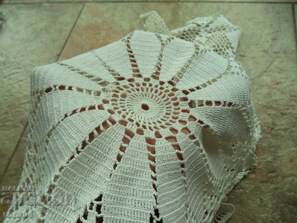 STAR HAND - KNITTED COAT - EXCELLENT - 5 STAR HAND - KNITTED COAT - EXCELLENT - 5