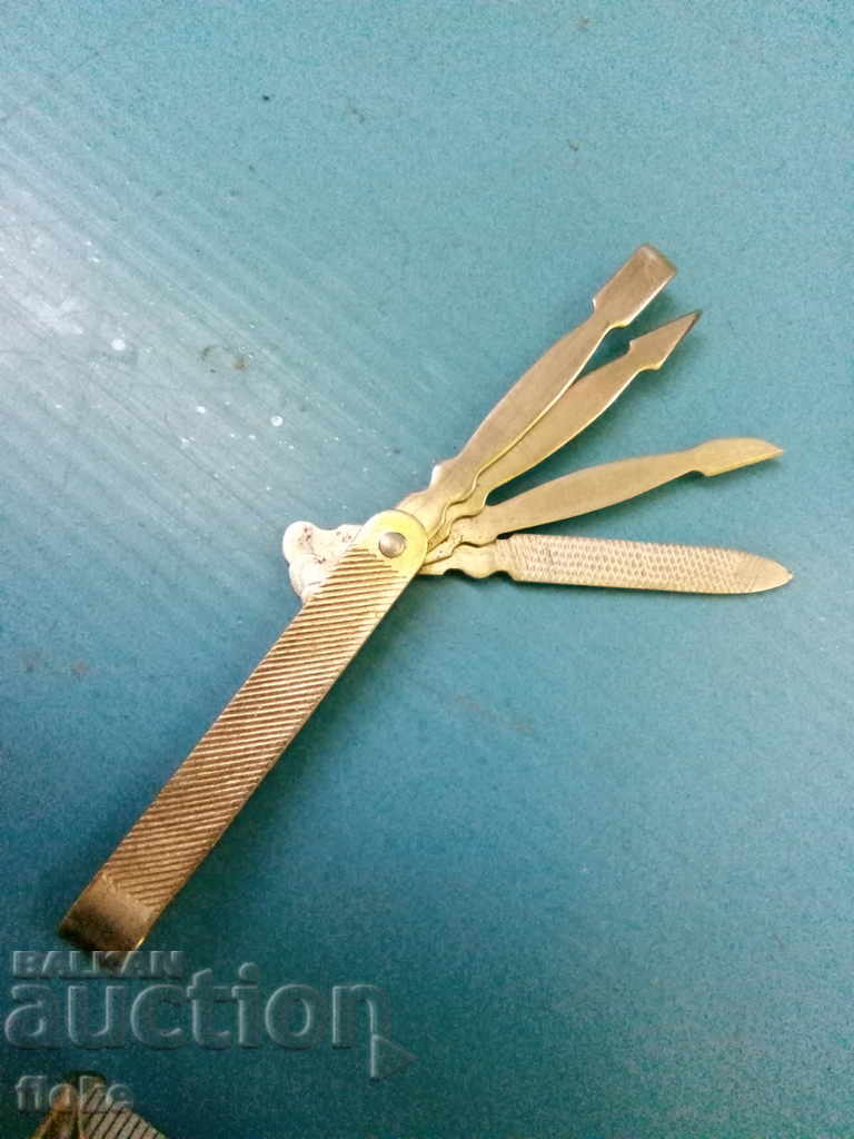 Δημοπρασία Αφαιρέστε την τσέπη Δημοπρασία Αφαιρέστε την τσέπη