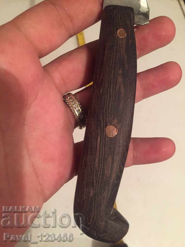 old knife with price 6.99 BGN | € 3.57 old knife with price 6.99 BGN | € 3.57