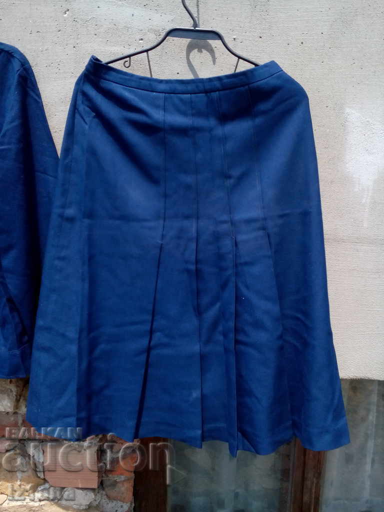 Licitație Doamna uniformă poștală