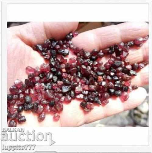 Auction garnet mineral lot Auction garnet mineral lot