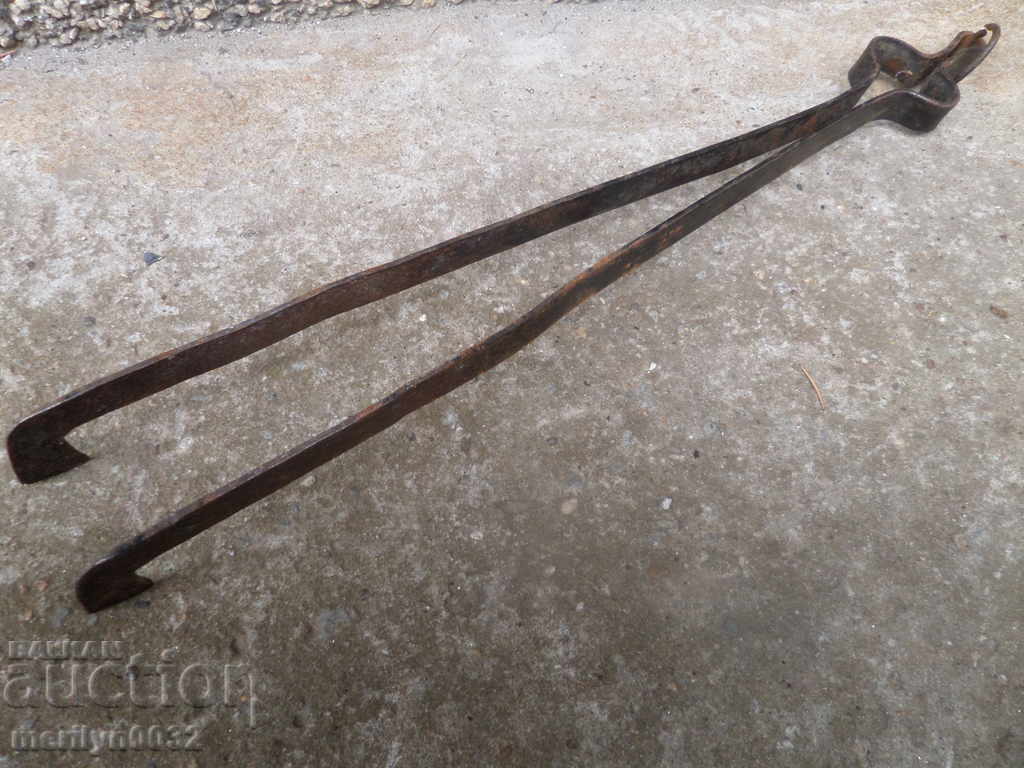 Auction Old hand forged dilaf, wrought iron, mask Auction Old hand forged dilaf, wrought iron, mask