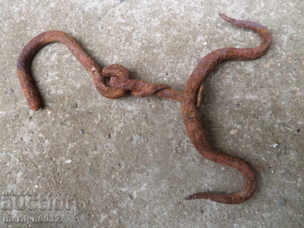 Old forged hook, quail, anchor, hook for diving - 6 Old forged hook, quail, anchor, hook for diving - 6