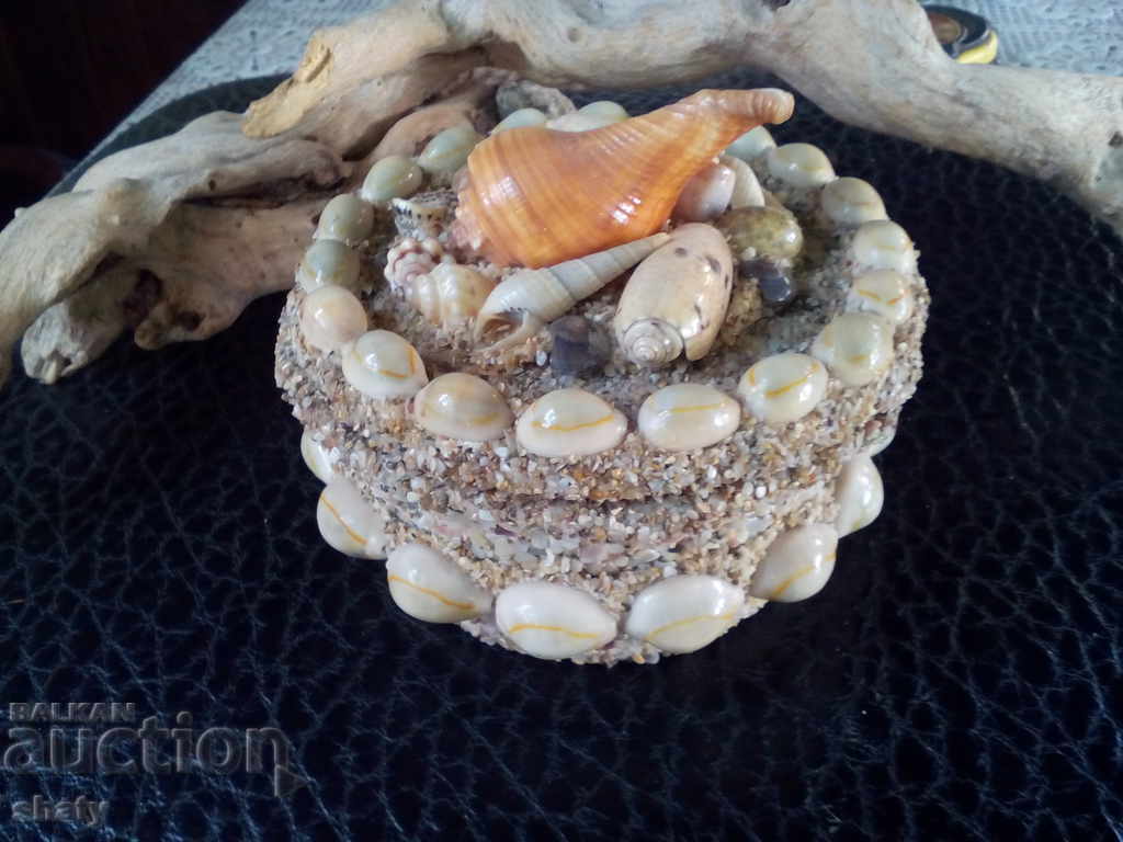 A beautiful jewelry box - 5 A beautiful jewelry box - 5