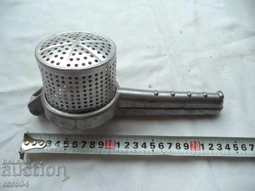 STARA BULGARIAN ALUMINUM GIRL PRESS - EXCELLENT - 7 STARA BULGARIAN ALUMINUM GIRL PRESS - EXCELLENT - 7