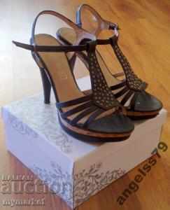 Sandale Finesse cu preț 6.99 BGN | € 3.57