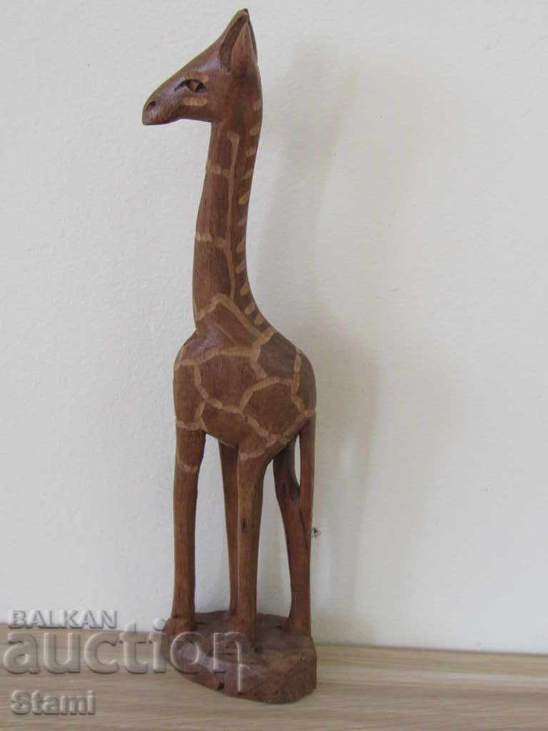 Жираф-дървена фигура от махагон