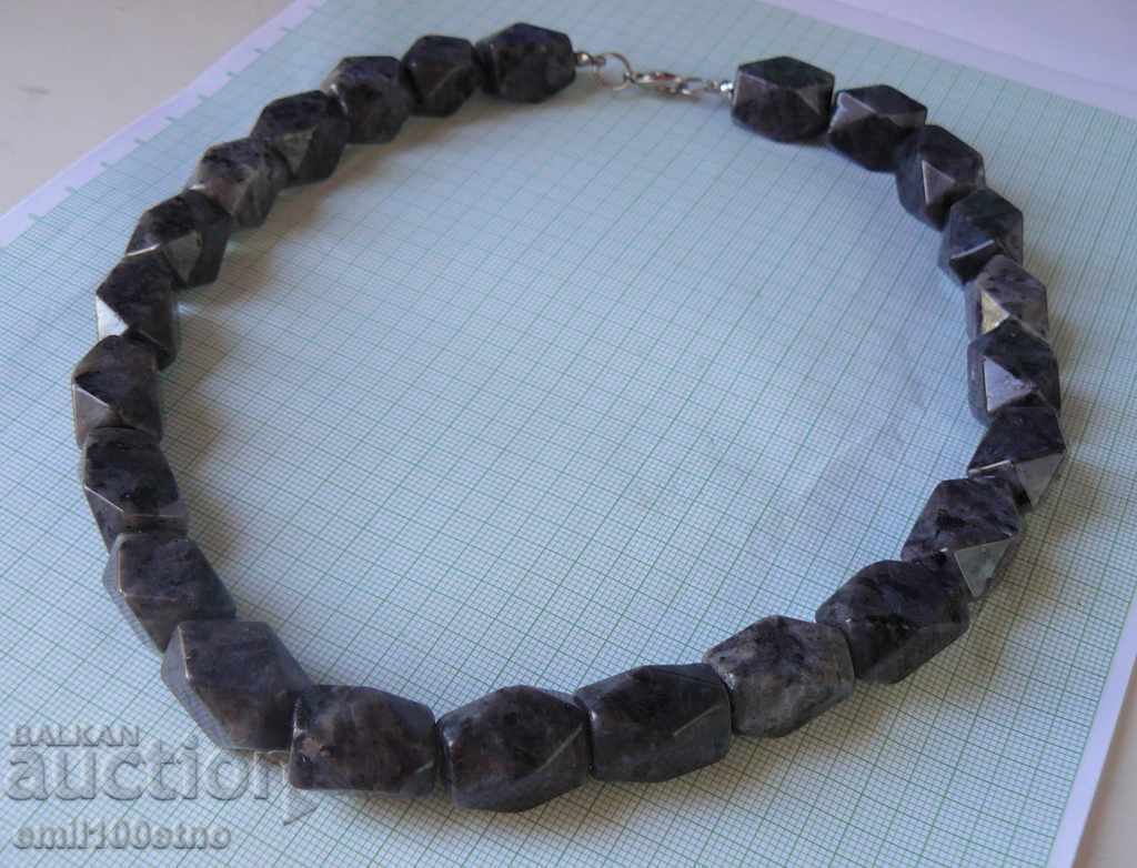Delivery of Gerdan - Necklace made of natural stones Delivery of Gerdan - Necklace made of natural stones